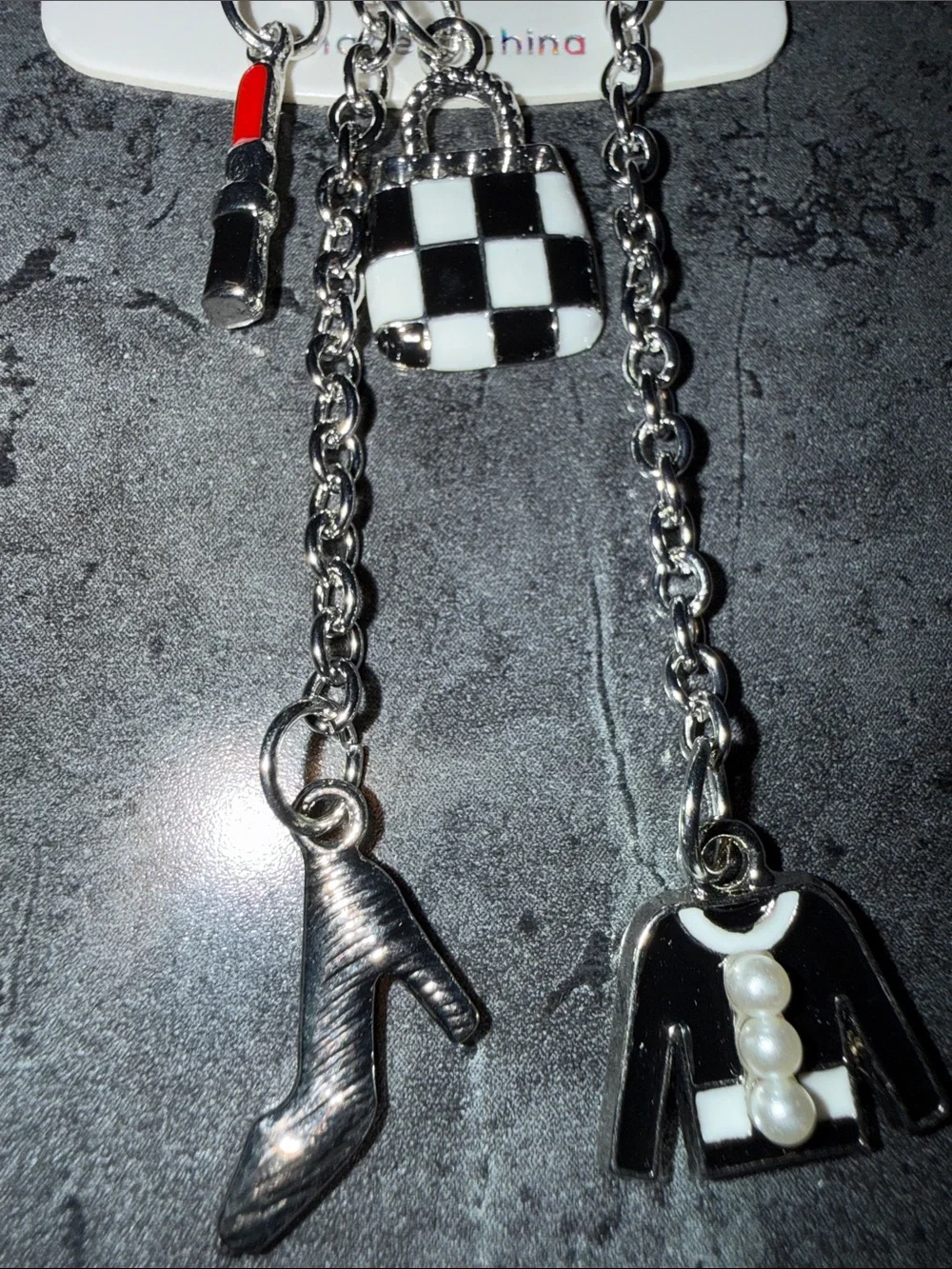 N/A stylish silver